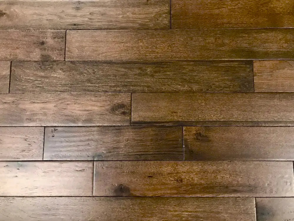 MSW32 Sawmill Hickory Grizzly 3/4 x 4-3/4" Wire Brushed Solid Hardwood Floor 23 sf/ctn MW floors