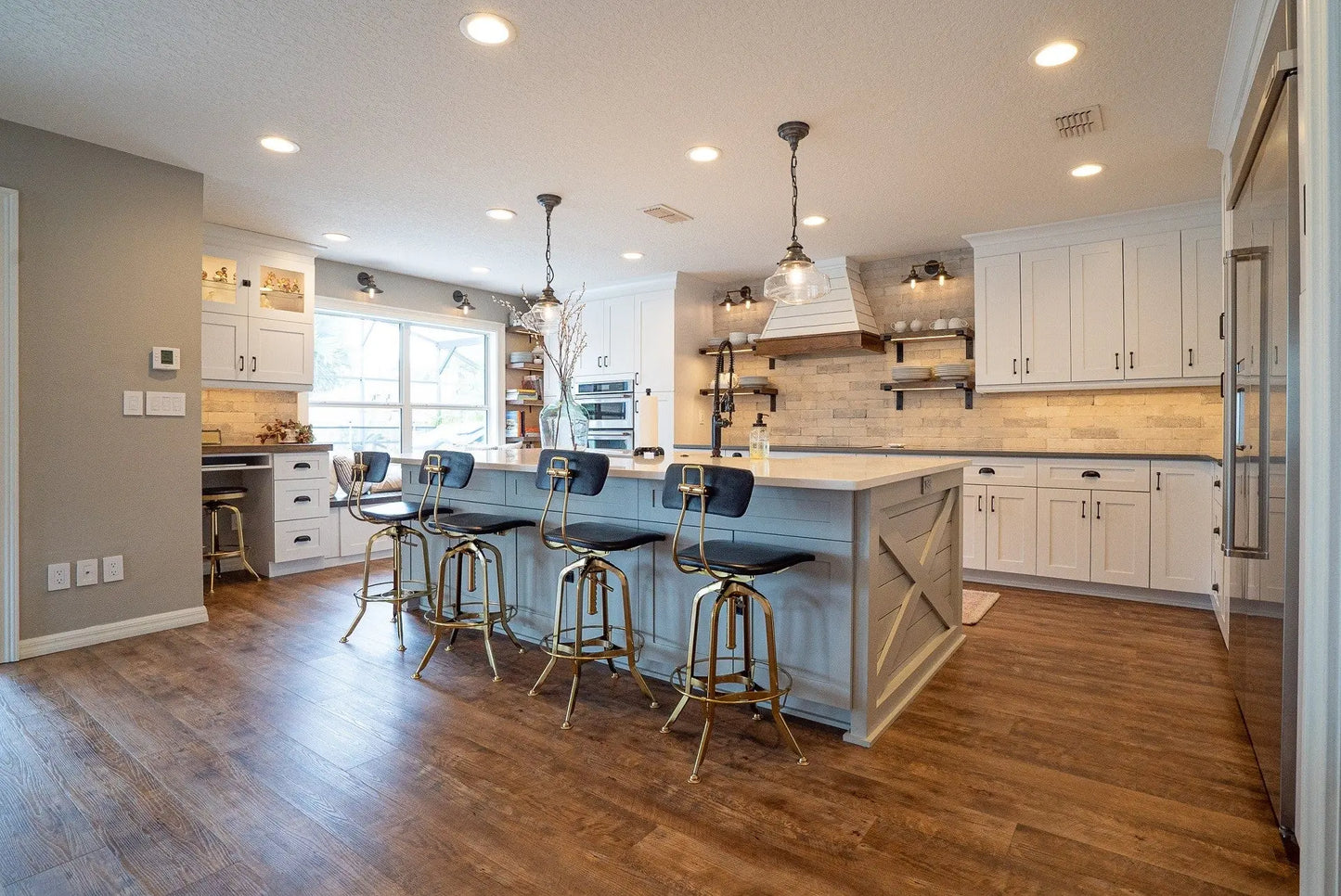 SPC009X SUPERCore Xtreme Barnwood 6mm x 7" x 60" Waterproof Rigid SPC Plank supercorefloors