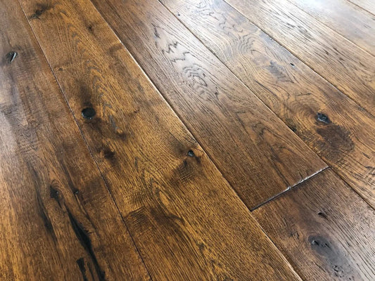 Antique Hickory Bandit 1/2 x 7-1/2" Handscraped Engineered Hardwood Flooring - 34.37 sqft/ctn Elk Mountain