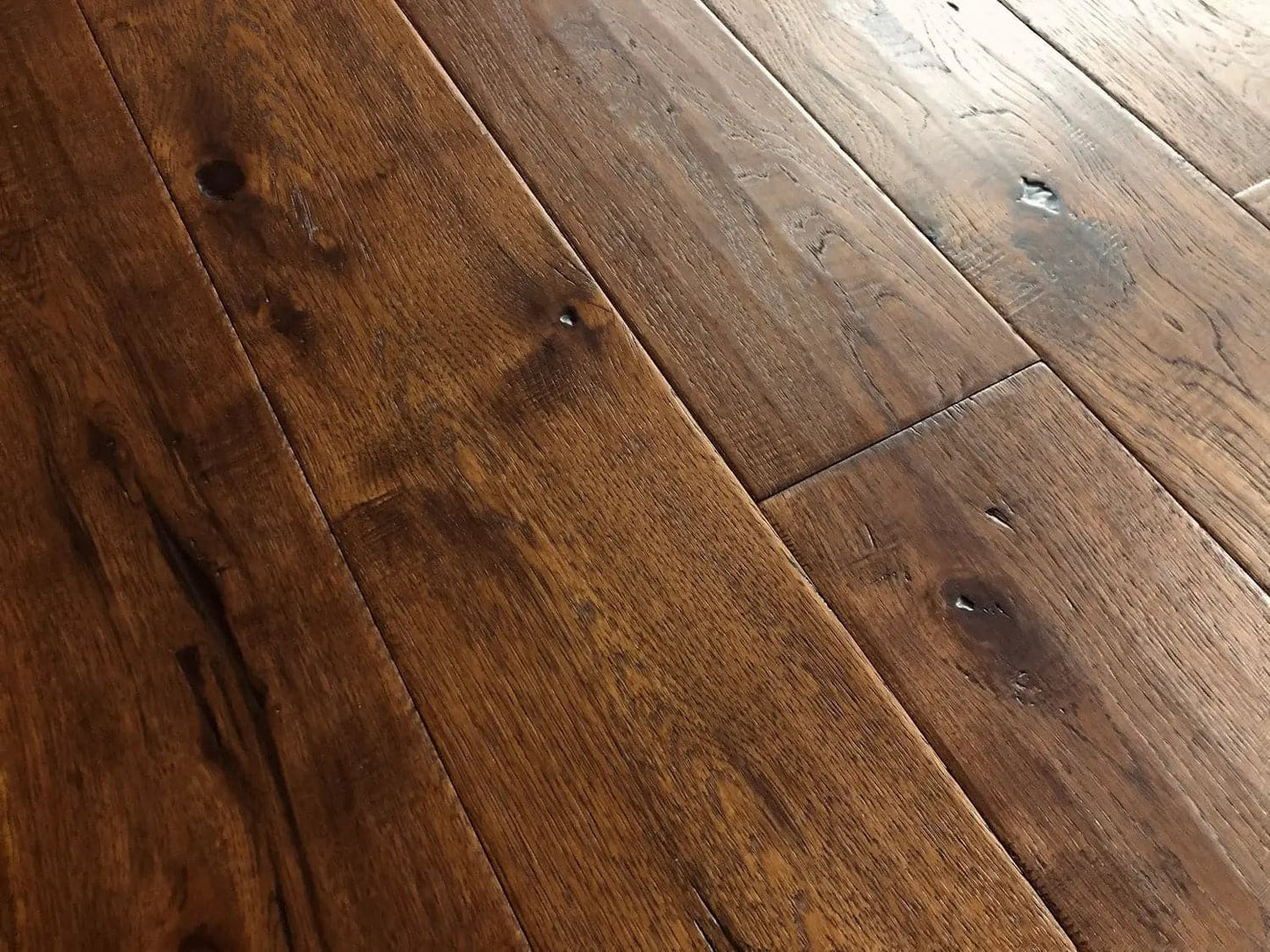 Antique Hickory Bandit 1/2 x 7-1/2" Handscraped Engineered Hardwood Flooring - 34.37 sqft/ctn Elk Mountain