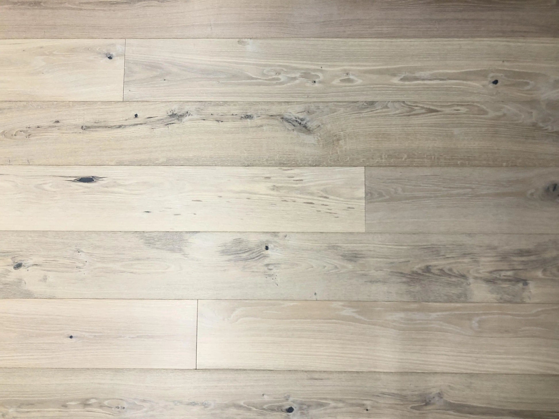 Oak Rose 1/2 x 7-1/2" Wire Brushed Engineered Hardwood Flooring - 31.09 sqft/ctn Elk Mountain