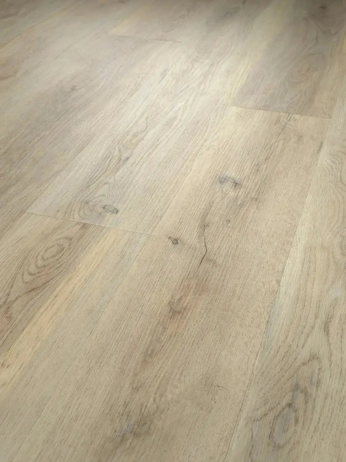 SUPERCore Xtreme XLT French Oak 8mm x 9 x 72" Waterproof Rigid Plank Flooring 17.94sf/ctn supercorefloors