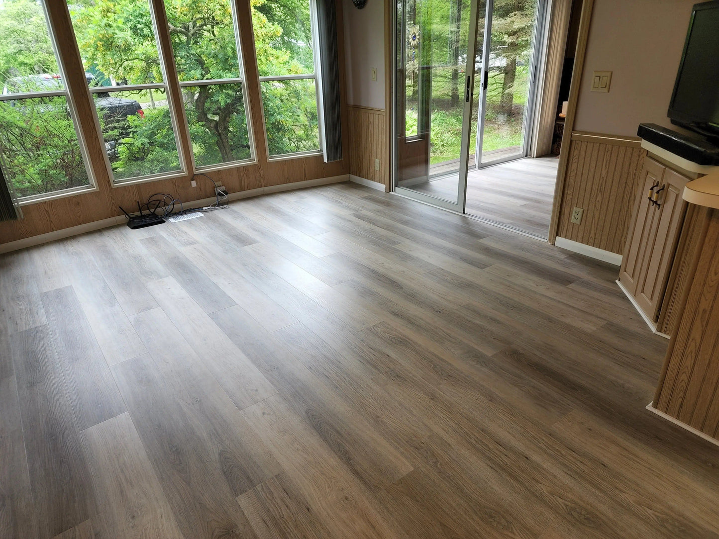 SUPERCore Oyster Waterproof Rigid Plank Flooring supercorefloors
