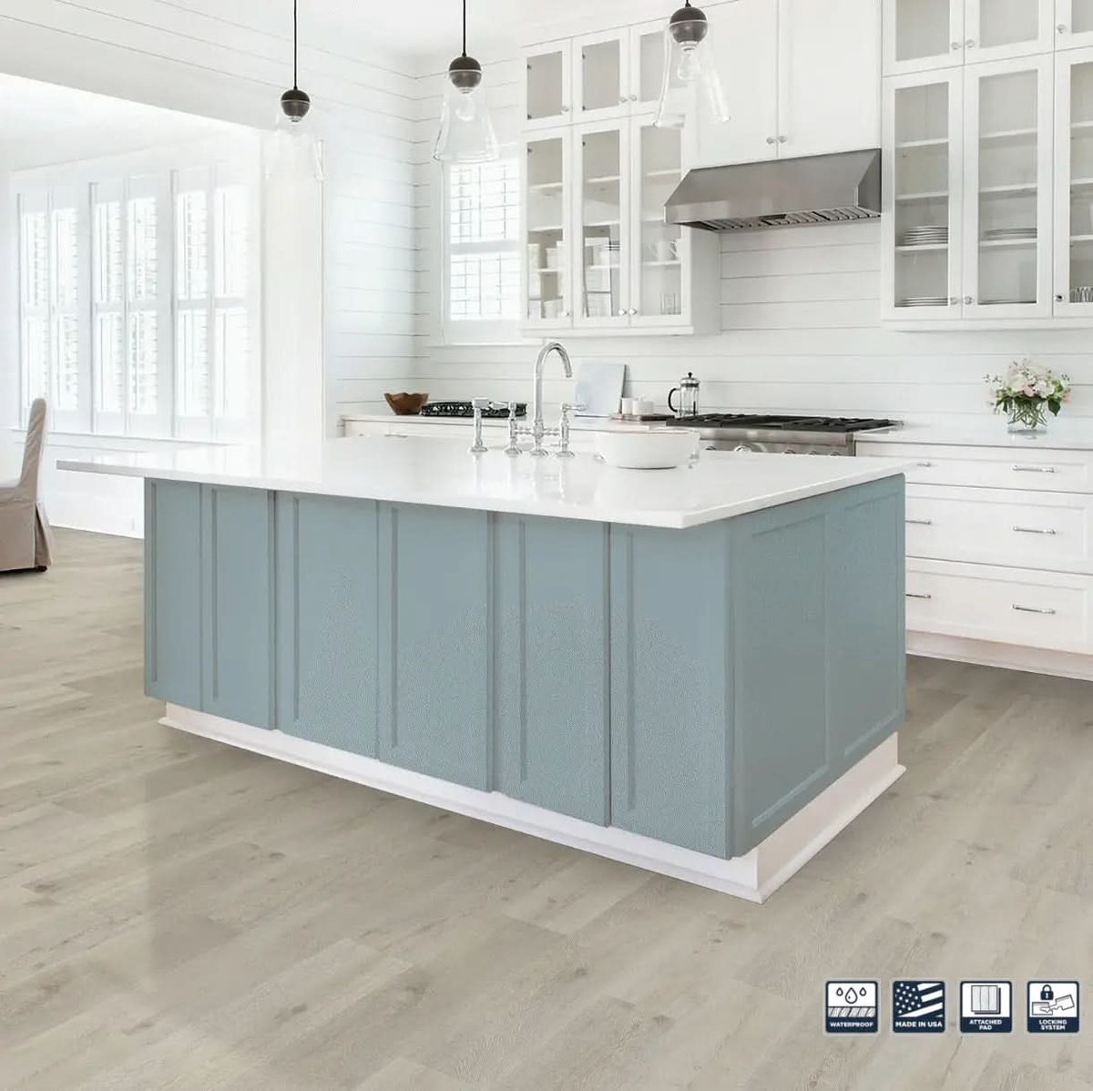 Native Ridge Graphite Oak | Mohawk PureTech Resilient Plank