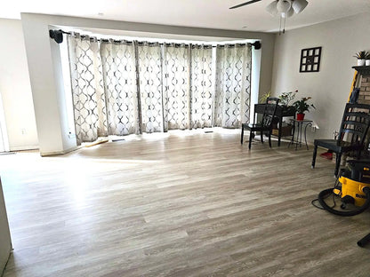 SPC015X SUPERCore Xtreme Ivory Tower 6mm x 7" x 60" Waterproof Rigid SPC Plank (29.74 sf/ctn) - Low Stock supercorefloors