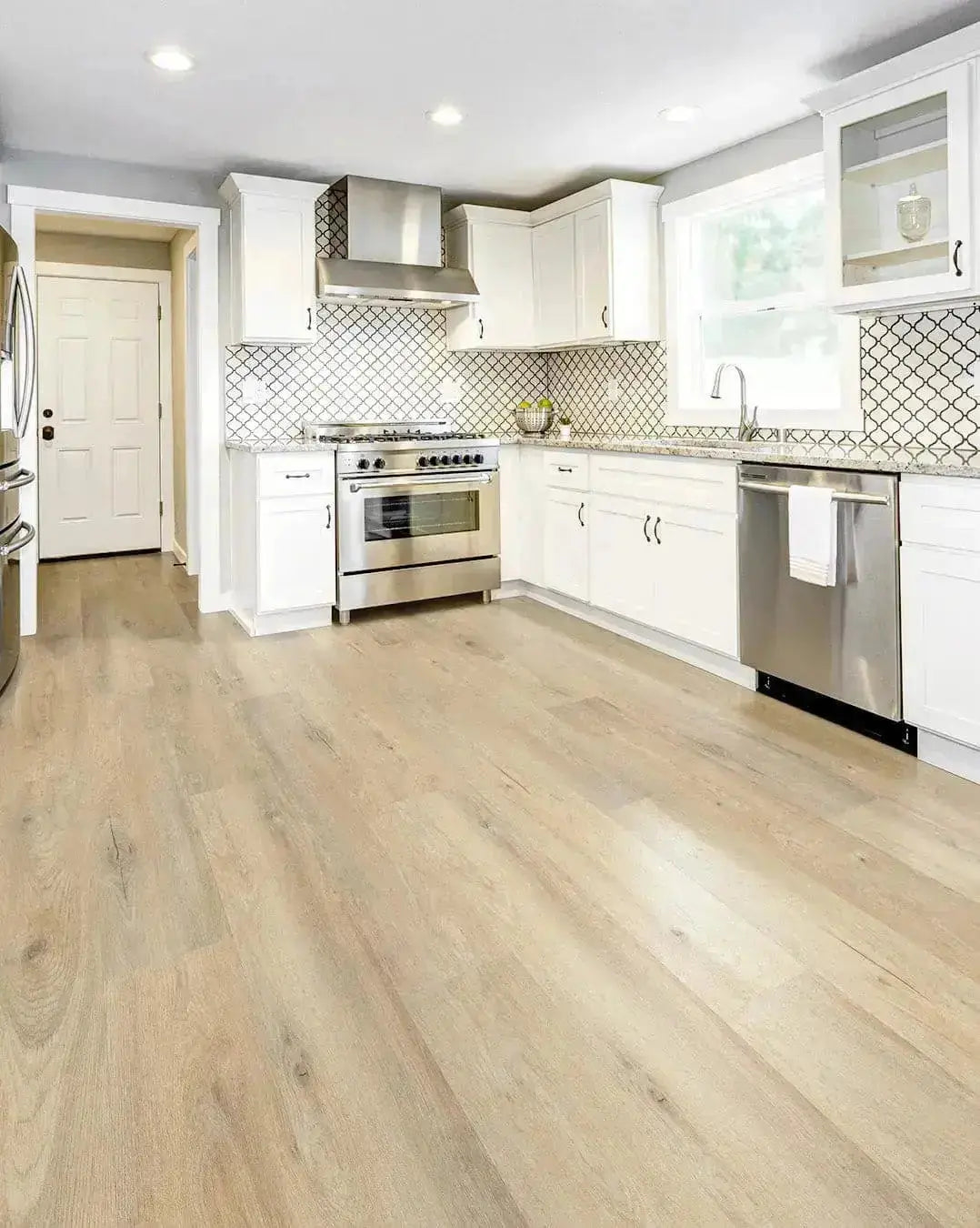 SUPERCore Xtreme XLT One Sweet Talker 8mm x 9 x 72" Waterproof Rigid Plank Flooring (17.94 sf/ctn) supercorefloors