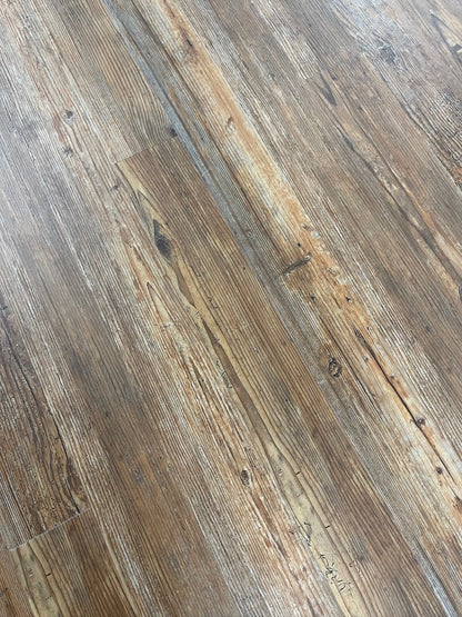 SPC014XP SUPERCore Xtreme Traditions Lumberjack 8mm x 4.5" x 72" Waterproof Rigid SPC Plank (15.15 sf/ctn) supercorefloors