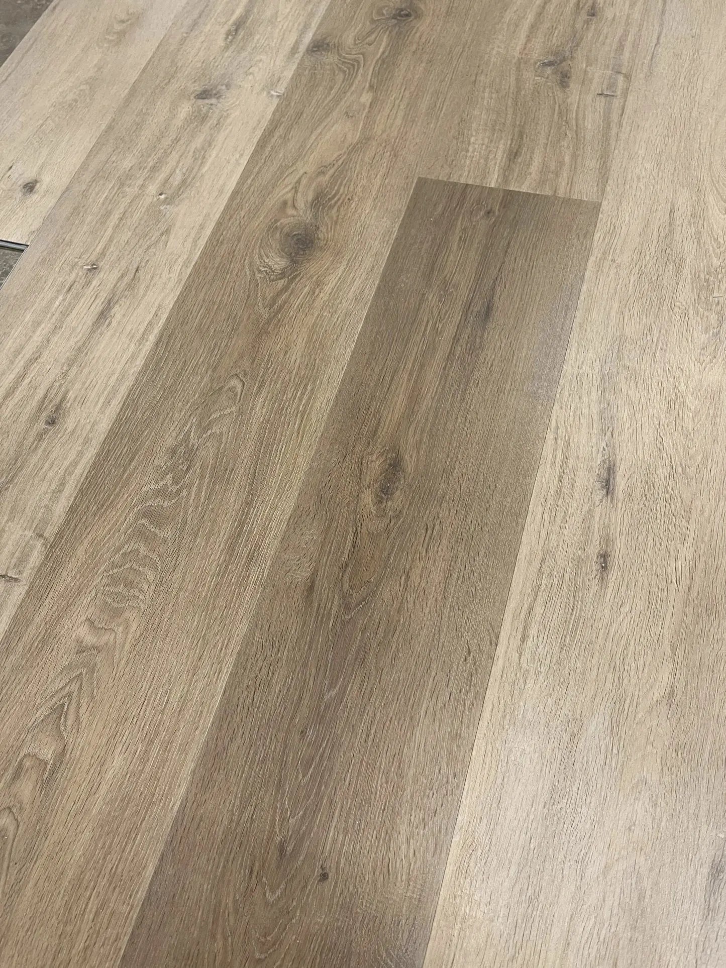 SPC067XLT SUPERCore Xtreme XLT About Last Night 8mm x 9 x 72" Waterproof Rigid Plank Flooring (17.93 sf/ctn) supercorefloors