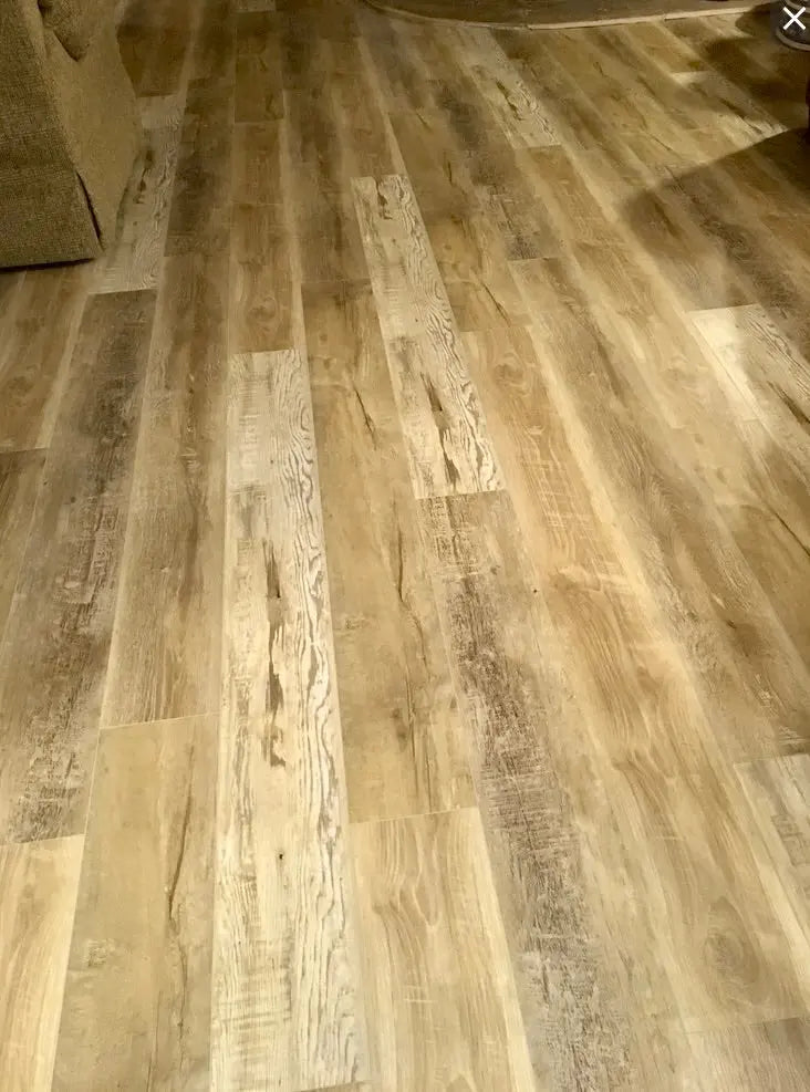 SPC019X SUPERCore Xtreme 30mil Elaine's Reclaimed Oak 6mm x 7" x 60" Waterproof Rigid SPC Plank (29.74 sf/ctn) supercorefloors
