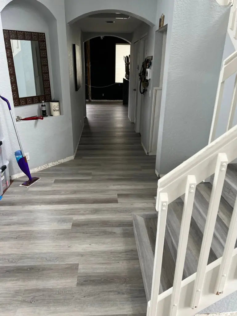 SPC033XP SUPERCore Xtreme Traditions Bay Breeze 8mm x 4.5" x 72" Waterproof Rigid SPC Plank (15.15 sf/ctn) supercorefloors