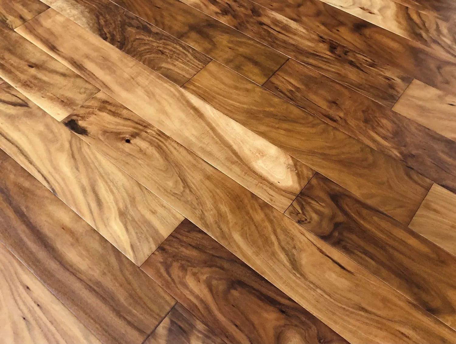 Acacia Natural 1/2 x 5" Hand Scraped Small Leaf Engineered Hardwood Flooring - 34.5 sqft/ctn Elk Mountain